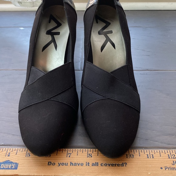 Anne Klein Sport Comfort Wedge. Stretch fabric w patent leather accents 9.5 M - Picture 10 of 10
